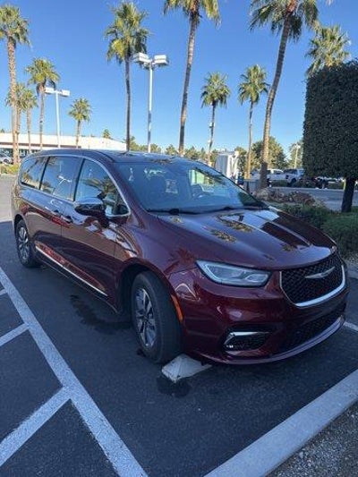 2022 Chrysler Pacifica Hybrid Limited 4DR Mini-Van