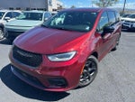 2023 Pacifica Plug-In Hybrid Thumbnail 1