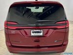 2023 Pacifica Plug-In Hybrid Thumbnail 4