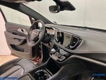 2023 Pacifica Plug-In Hybrid Thumbnail 32