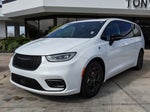 2023 Pacifica Plug-In Hybrid Thumbnail 3