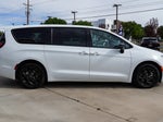 2023 Pacifica Plug-In Hybrid Thumbnail 8