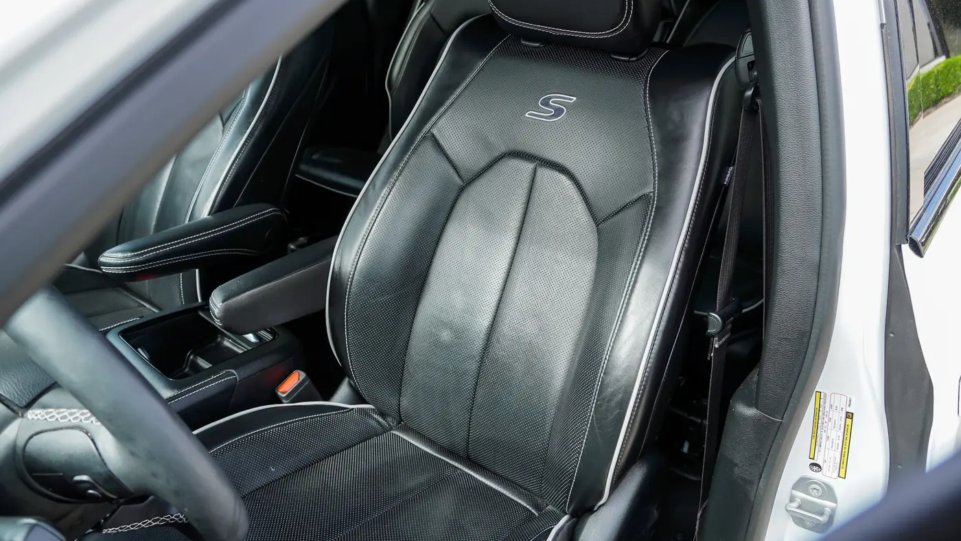 2023 Chrysler Pacifica Plug-In Hybrid Limited