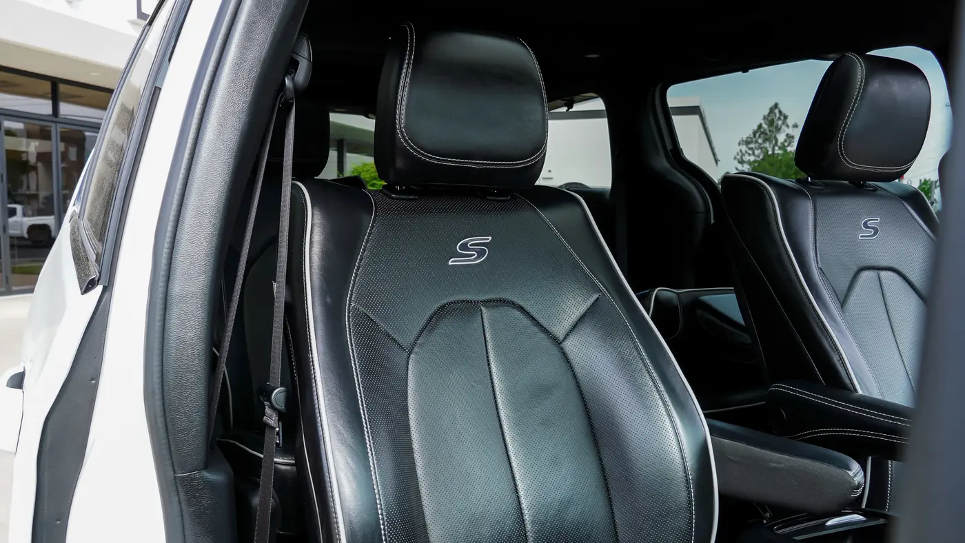 2023 Chrysler Pacifica Plug-In Hybrid Limited