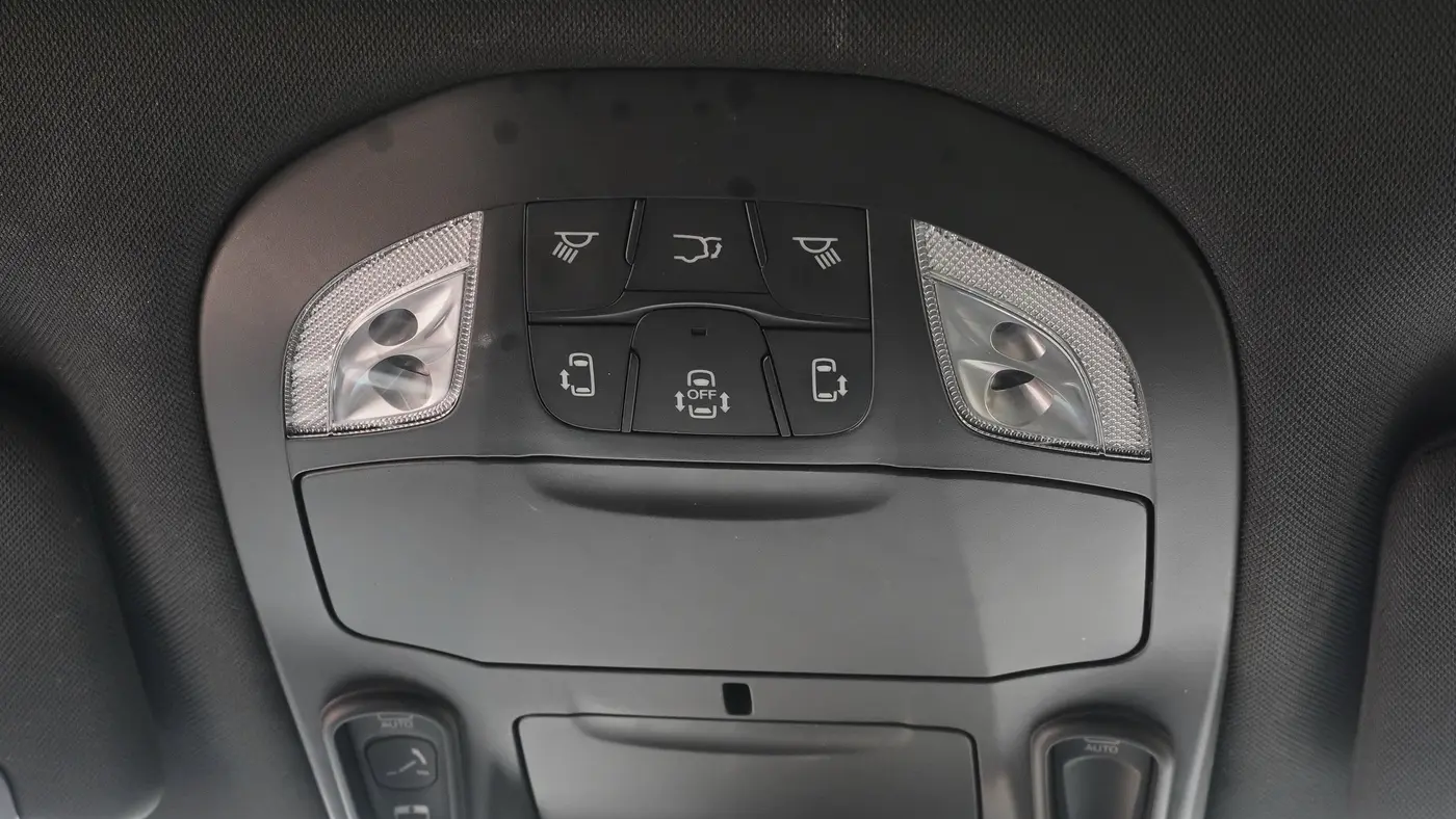 2023 Chrysler Pacifica Plug-In Hybrid Limited