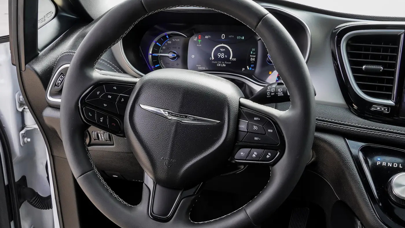 2023 Chrysler Pacifica Plug-In Hybrid Limited