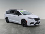 2023 Pacifica Plug-In Hybrid Thumbnail 7