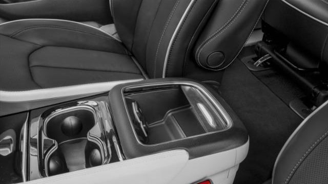 2023 Chrysler Pacifica Plug-In Hybrid Limited