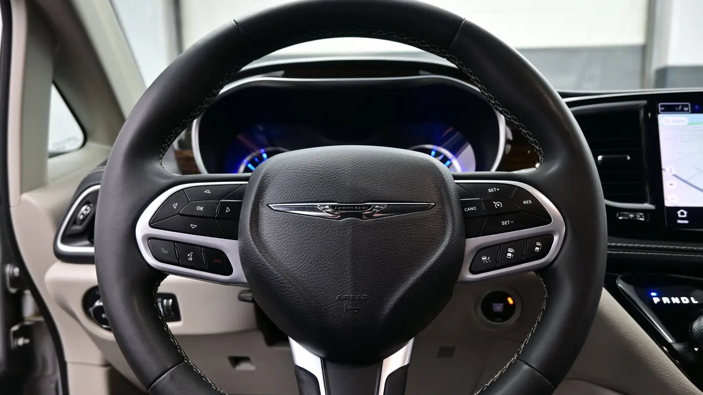2023 Chrysler Pacifica Plug-In Hybrid Limited