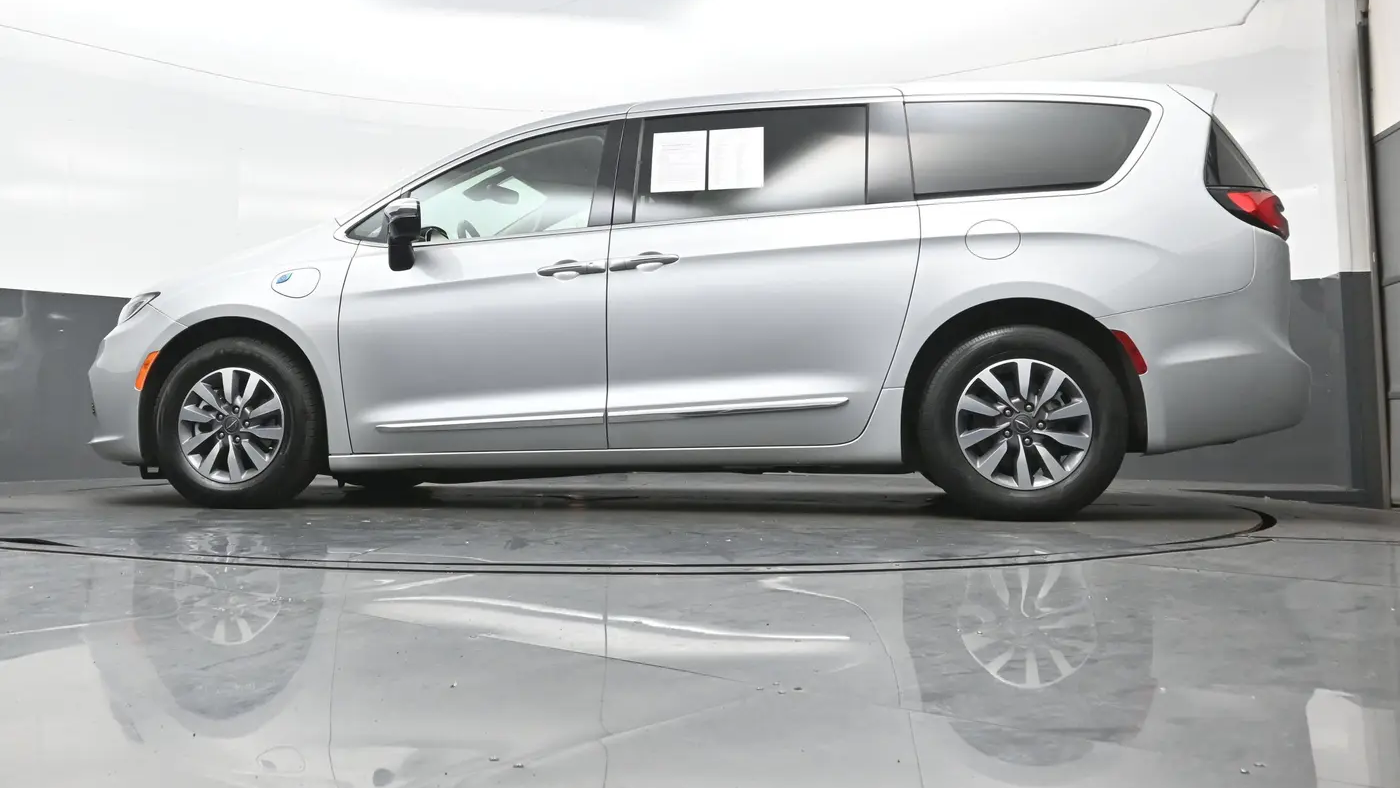 2023 Chrysler Pacifica Plug-In Hybrid Limited