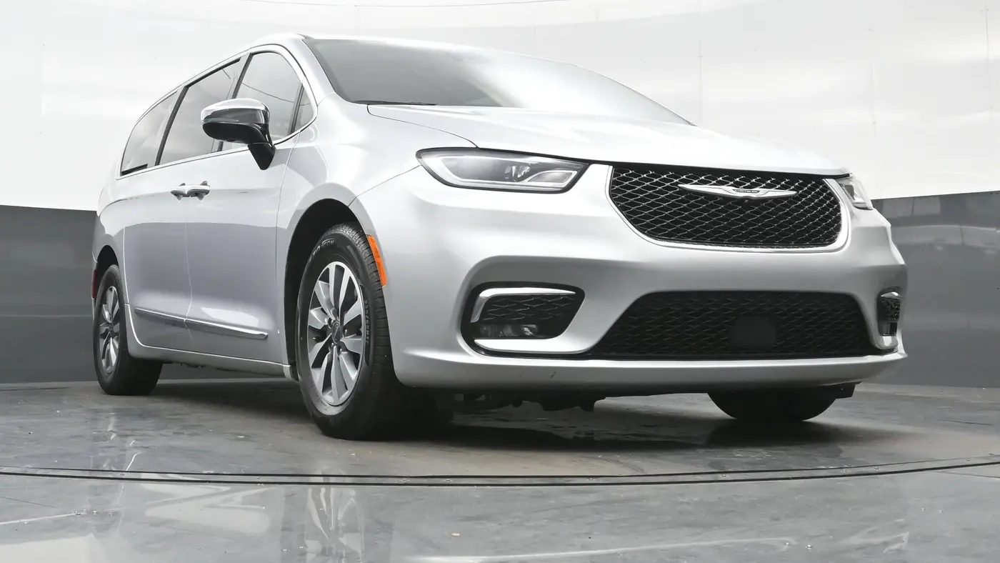 2023 Chrysler Pacifica Plug-In Hybrid Limited