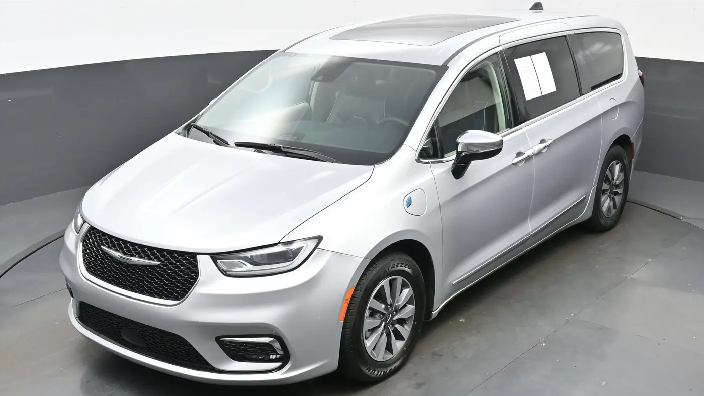 2023 Chrysler Pacifica Plug-In Hybrid Limited