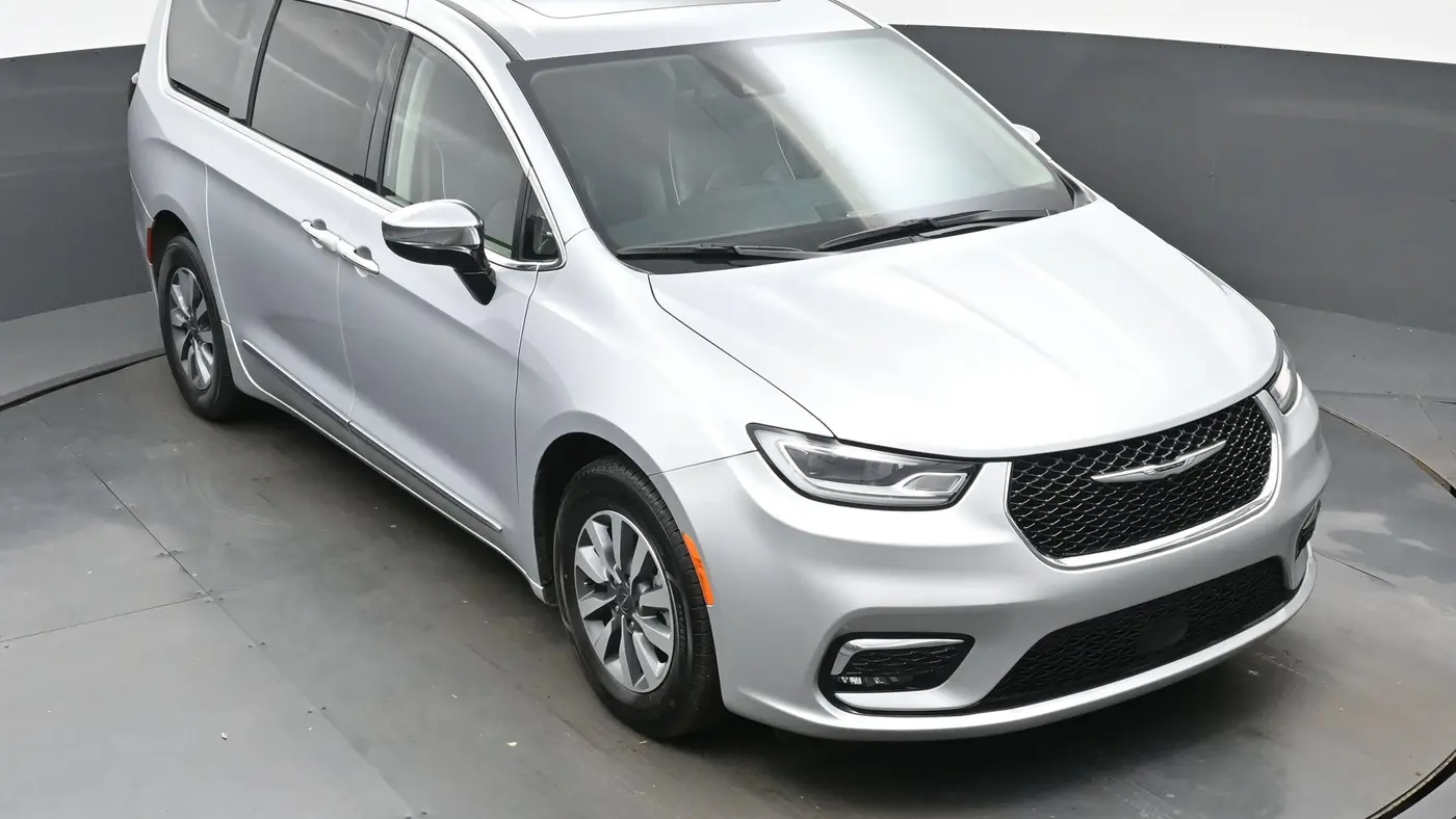 2023 Chrysler Pacifica Plug-In Hybrid Limited