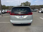 2024 Pacifica Plug-In Hybrid Thumbnail 6