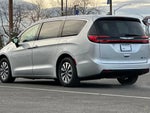 2024 Pacifica Plug-In Hybrid Thumbnail 5