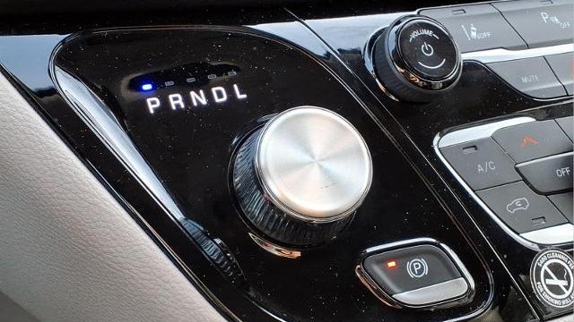 2024 Chrysler Pacifica Plug-In Hybrid Road Tripper