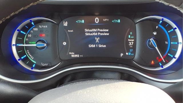 2024 Chrysler Pacifica Plug-In Hybrid Road Tripper