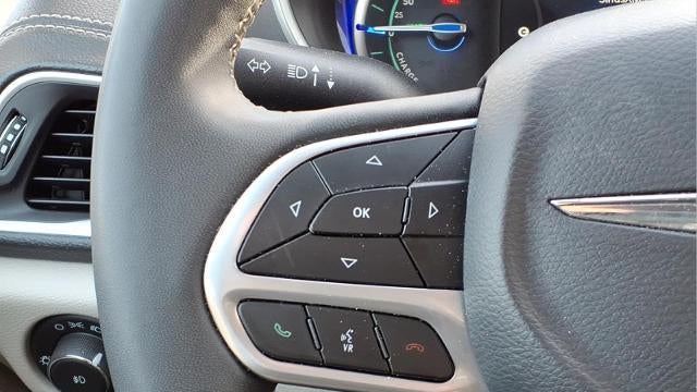 2024 Chrysler Pacifica Plug-In Hybrid Road Tripper