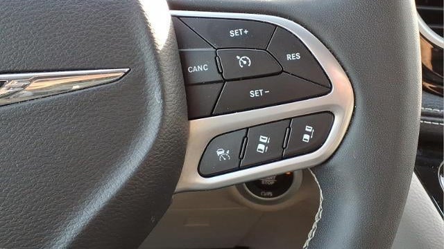 2024 Chrysler Pacifica Plug-In Hybrid Road Tripper