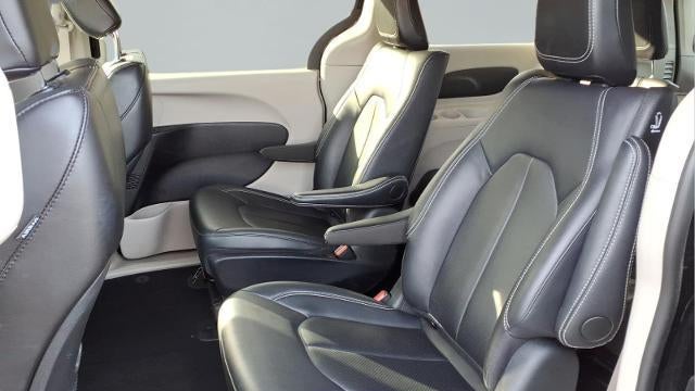 2024 Chrysler Pacifica Plug-In Hybrid Road Tripper