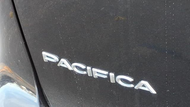 2024 Chrysler Pacifica Plug-In Hybrid Road Tripper