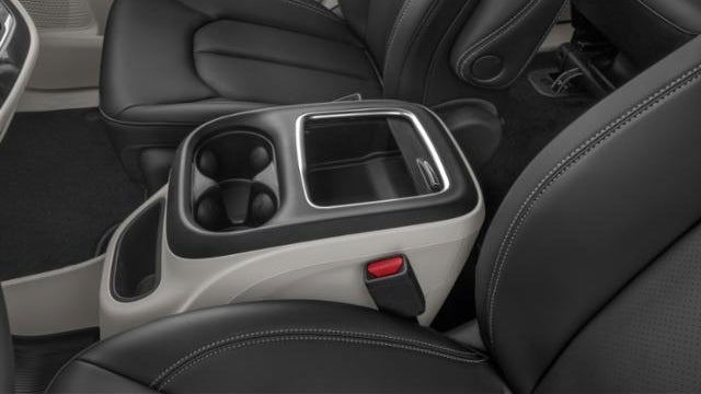 2024 Chrysler Pacifica Plug-In Hybrid Select
