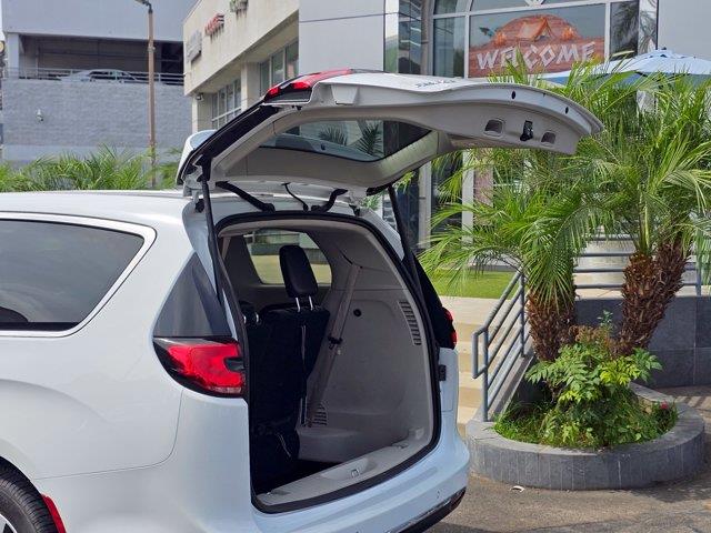 2024 Chrysler Pacifica - $18,774
