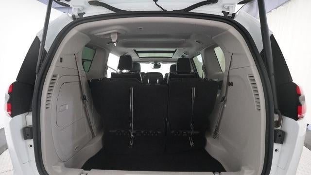 2022 Chrysler Pacifica Hybrid Limited