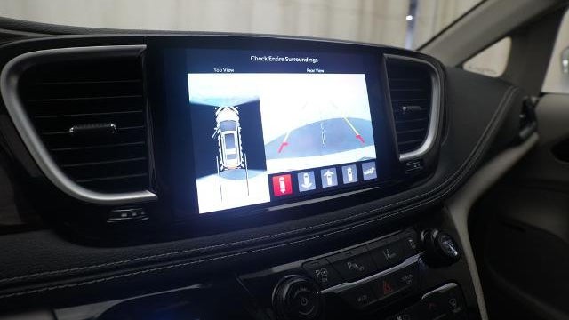 2022 Chrysler Pacifica Hybrid Limited