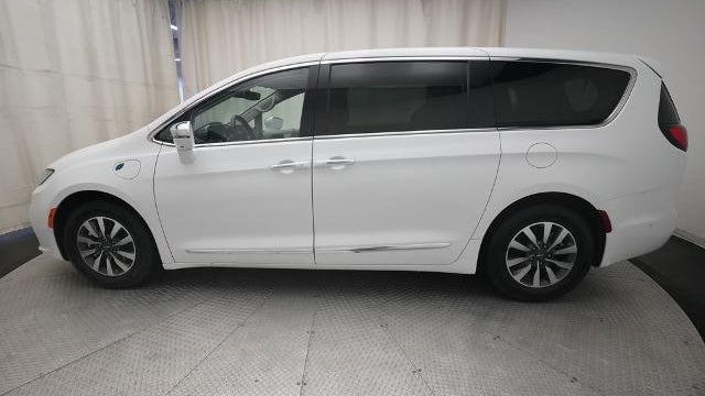 2022 Chrysler Pacifica Hybrid Limited