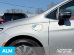 2023 Pacifica Plug-In Hybrid Thumbnail 6