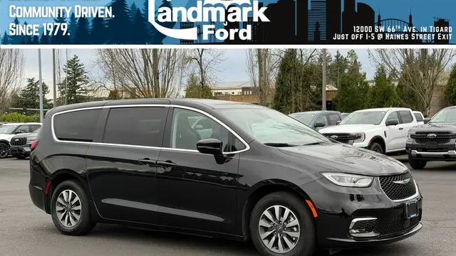 Preowned 2024 Chrysler Pacifica Plug-In Hybrid S Appearance for Sale