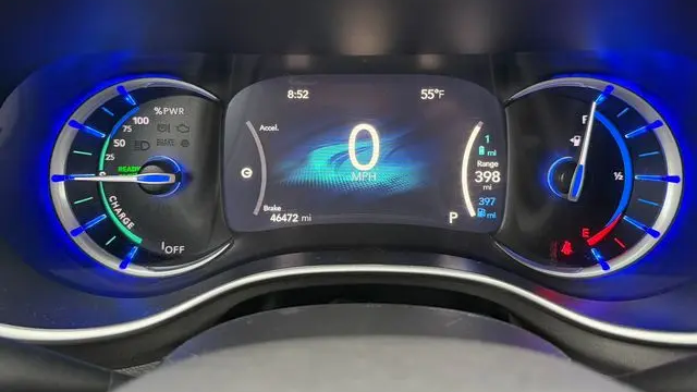 2024 Chrysler Pacifica Plug-In Hybrid S Appearance