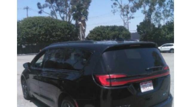 2024 Chrysler Pacifica Plug-In Hybrid Road Tripper