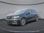 2024 Pacifica Plug-In Hybrid Thumbnail 1