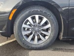 2024 Pacifica Plug-In Hybrid Thumbnail 29