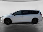2024 Pacifica Plug-In Hybrid Thumbnail 6