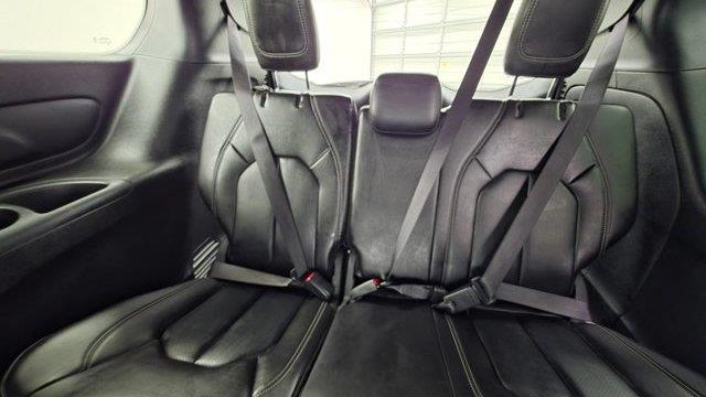2024 Chrysler Pacifica Plug-In Hybrid Road Tripper