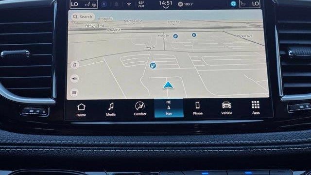 2024 Chrysler Pacifica Plug-In Hybrid Road Tripper