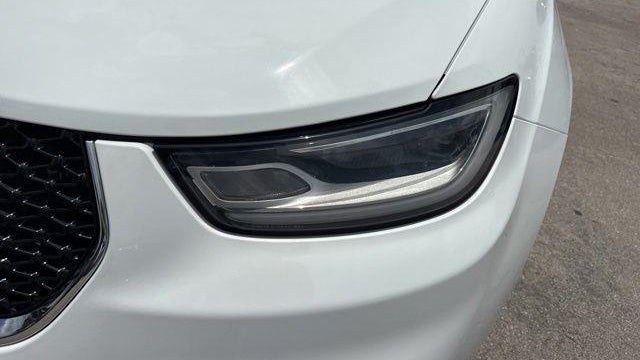 2024 Chrysler Pacifica Plug-In Hybrid Road Tripper