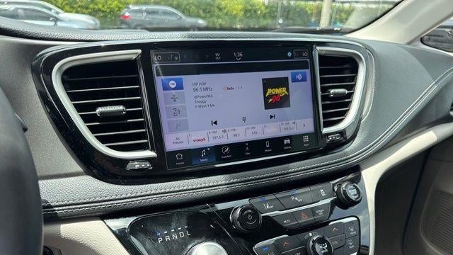 2024 Chrysler Pacifica Plug-In Hybrid Road Tripper