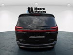2024 Pacifica Plug-In Hybrid Thumbnail 4