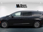 2024 Pacifica Plug-In Hybrid Thumbnail 6