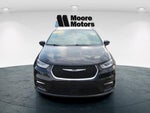 2024 Pacifica Plug-In Hybrid Thumbnail 8