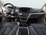 2024 Pacifica Plug-In Hybrid Thumbnail 14