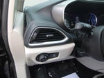 2024 Pacifica Plug-In Hybrid Thumbnail 17