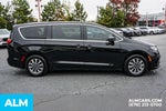 2024 Pacifica Plug-In Hybrid Thumbnail 9