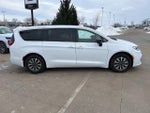 2024 Pacifica Plug-In Hybrid Thumbnail 7
