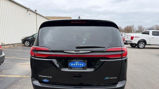 2024 Chrysler Pacifica Plug-In Hybrid Premium S Appearance
