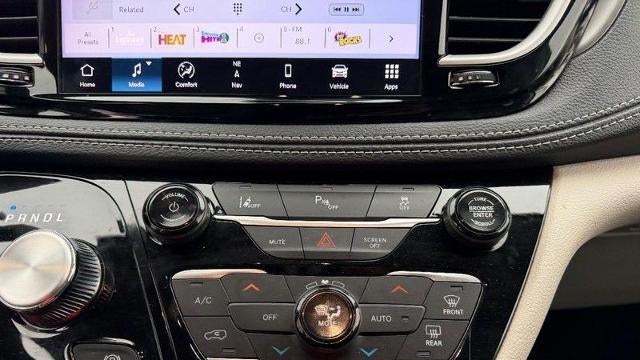 2024 Chrysler Pacifica Plug-In Hybrid Premium S Appearance
